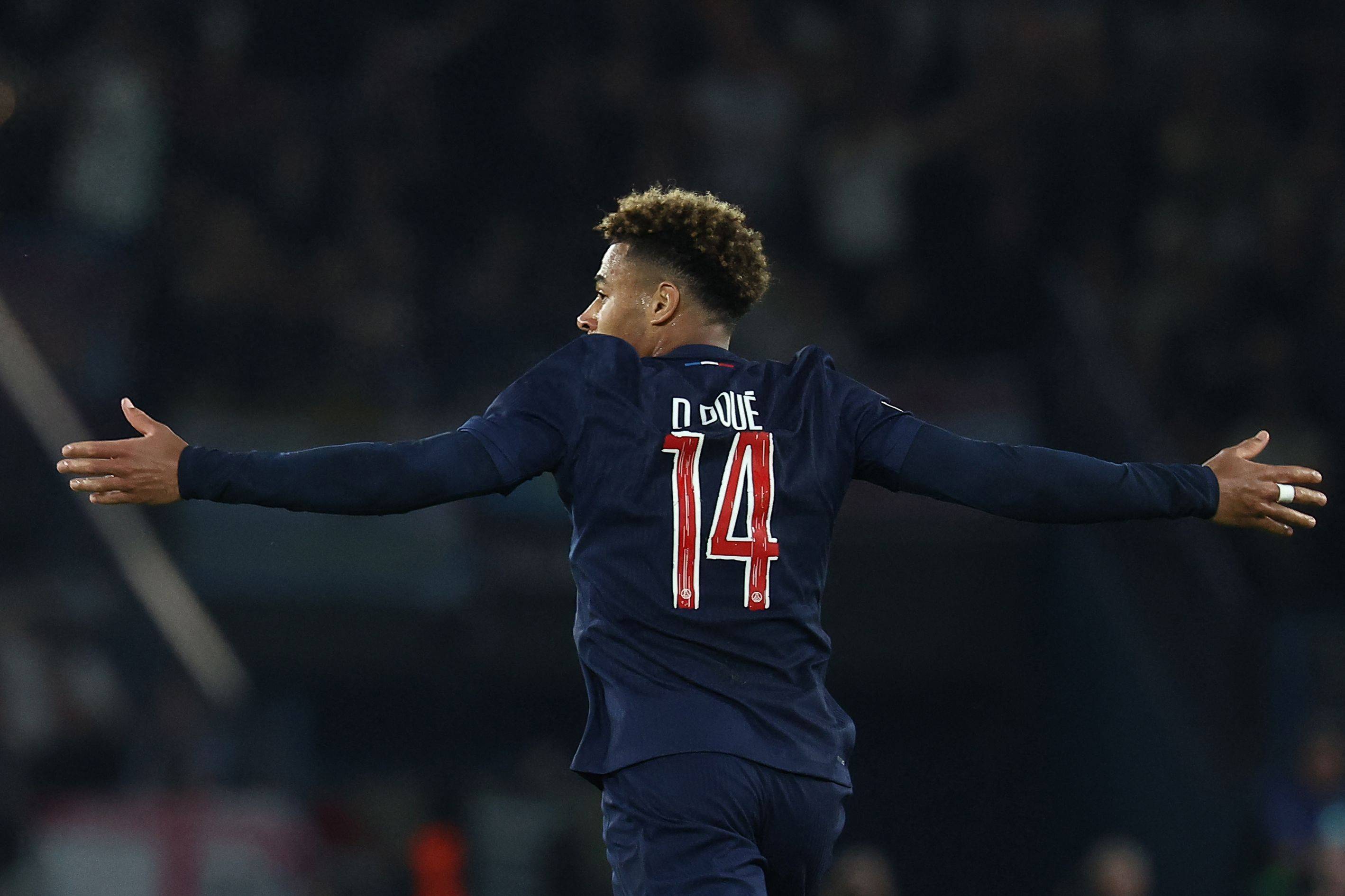 内马尔是西班牙队的吗 内马尔是西班牙队的吗