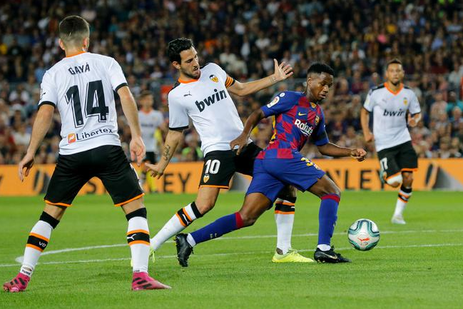 Ming巅峰对决，西亚卡姆与70激战尤文图斯分钟，战术调整胜负难料！的简单介绍